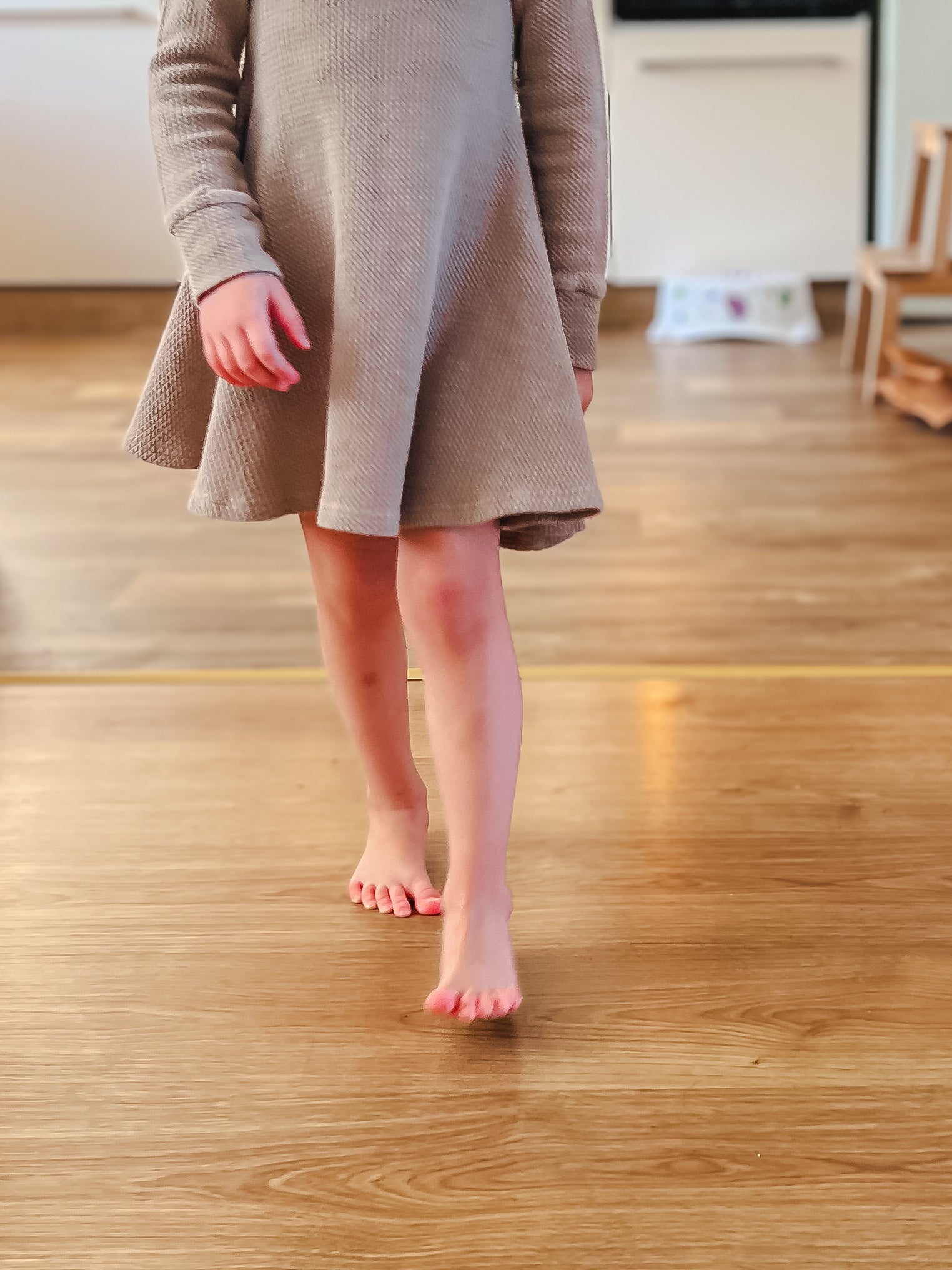 Dětské točivé šaty "Olivia" 62 - 140 - PDF střih