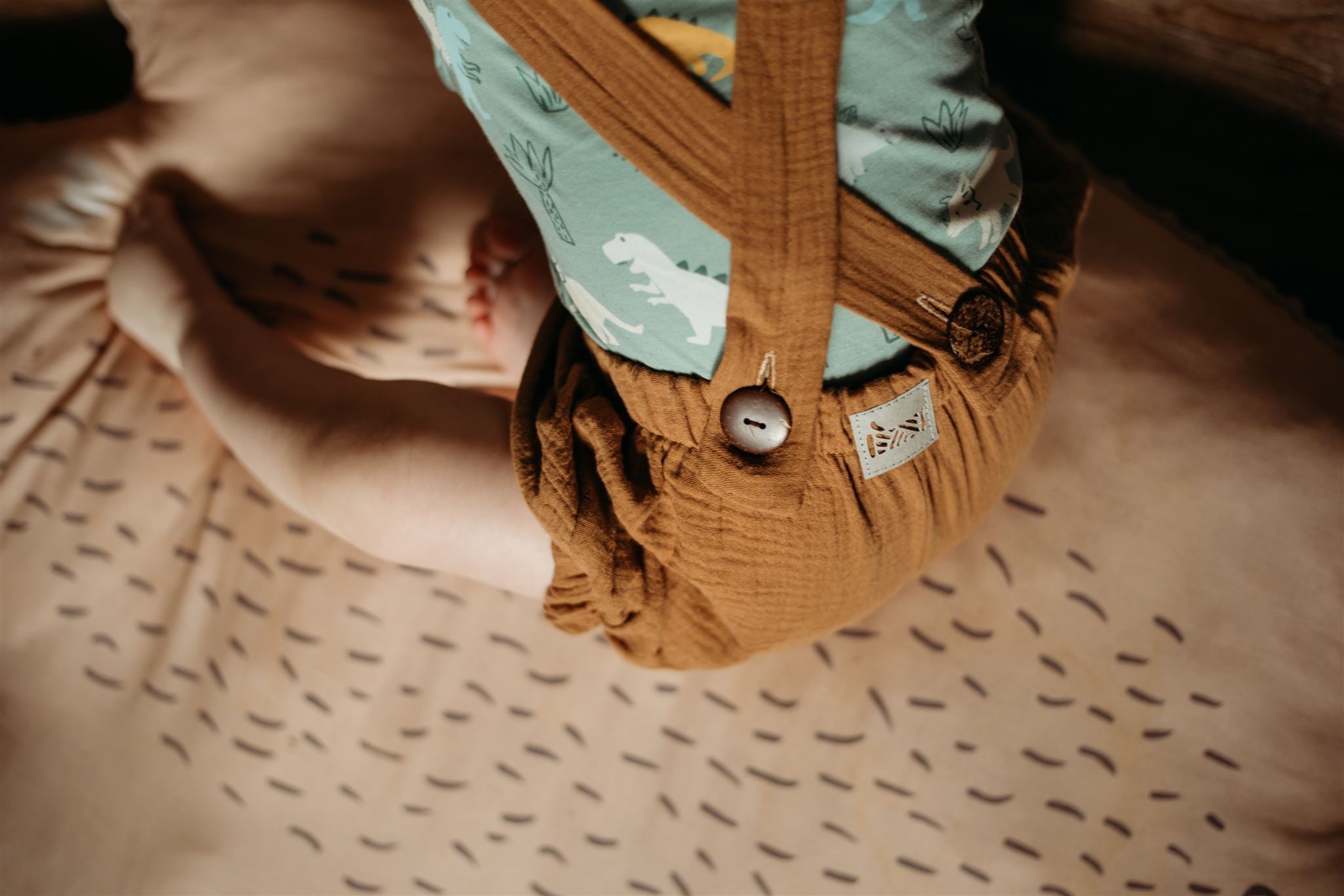 Dětské letní šortky s traky na knoflíky &quot;Joss&quot; - Digitální střih/ PDF