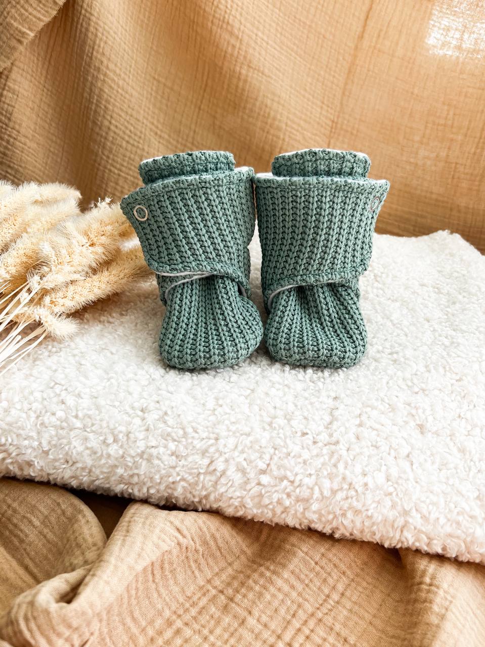Sewing pattern for baby booties "Mimi"