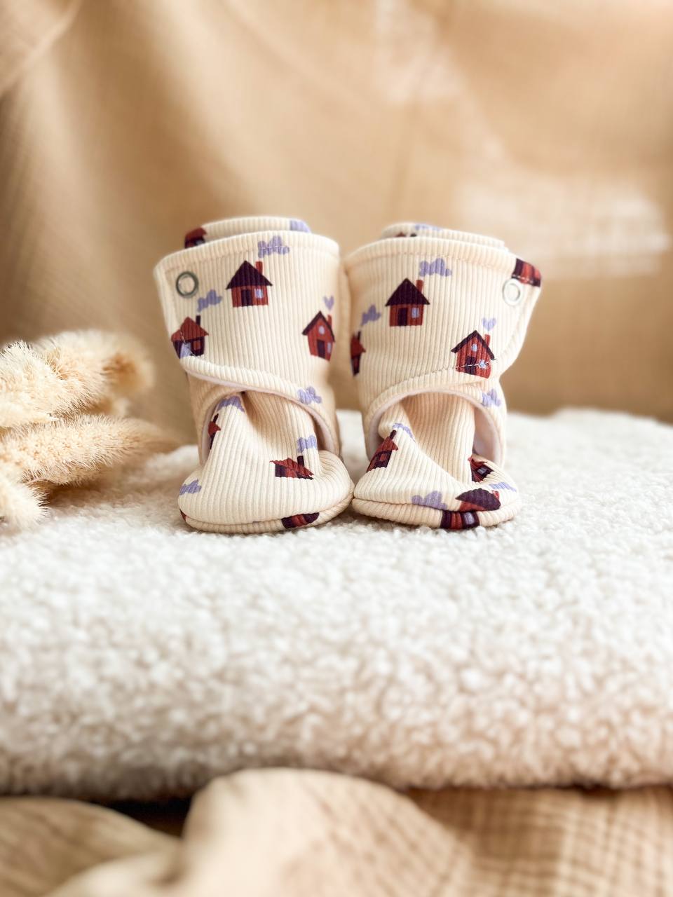 Sewing pattern for baby booties "Mimi"