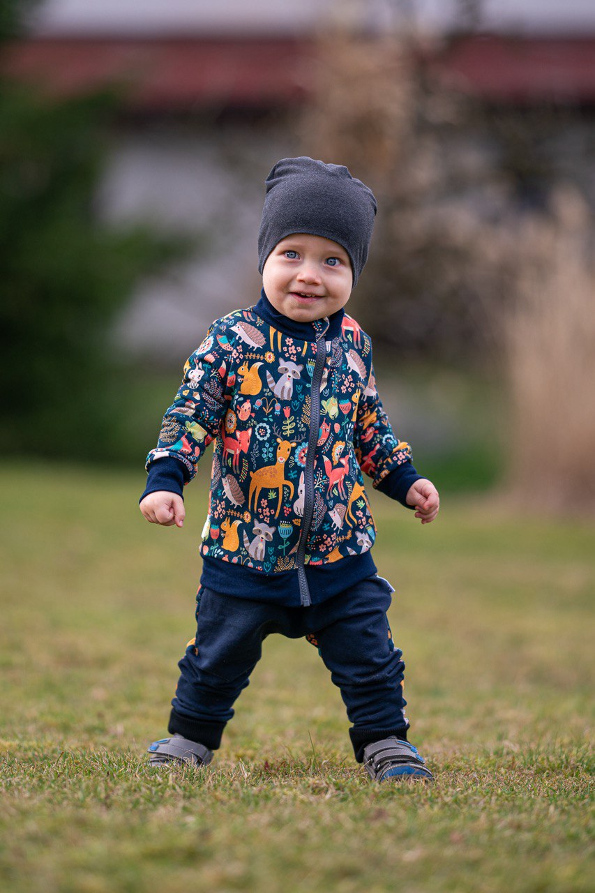 Papírový střih na dětskou mikinu se stojáčkem "Little Rock"