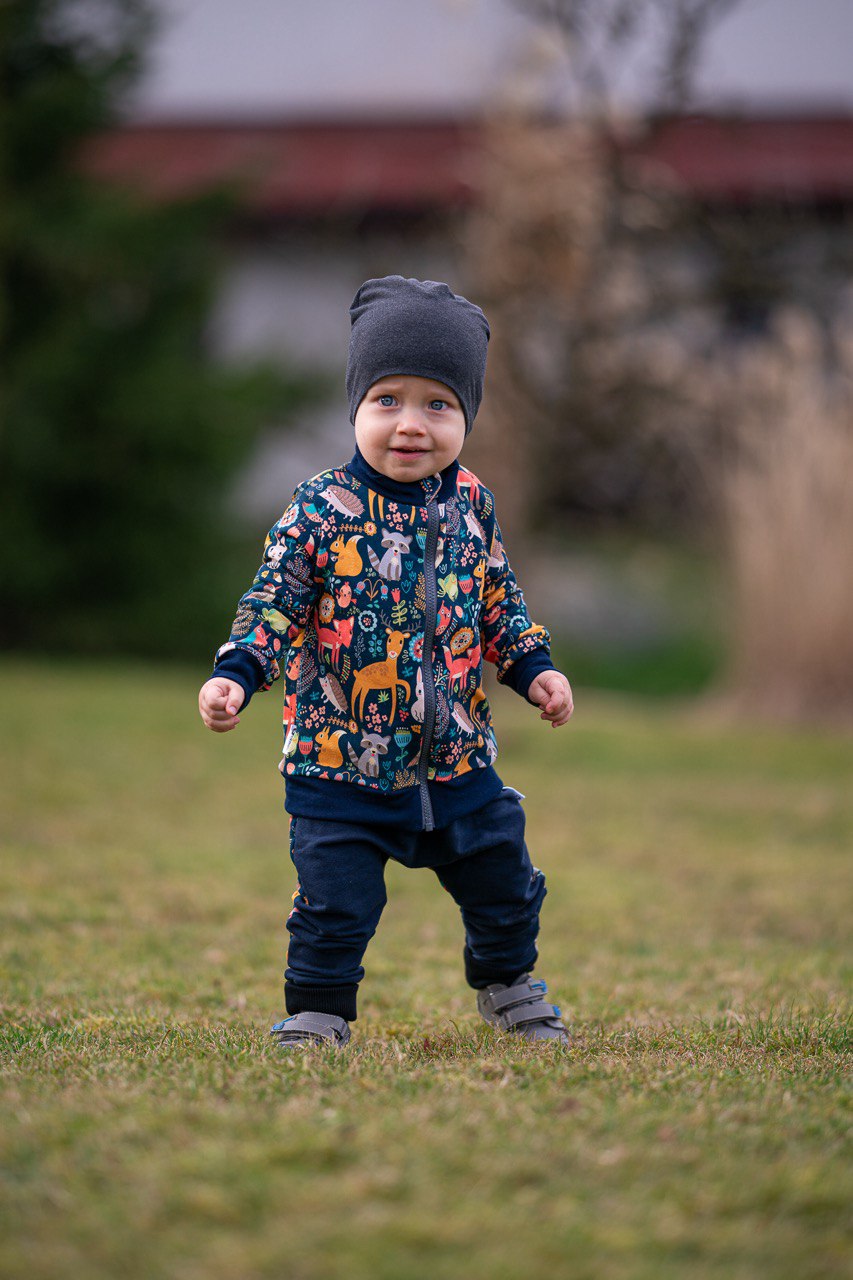 Papírový střih na dětskou mikinu se stojáčkem "Little Rock"