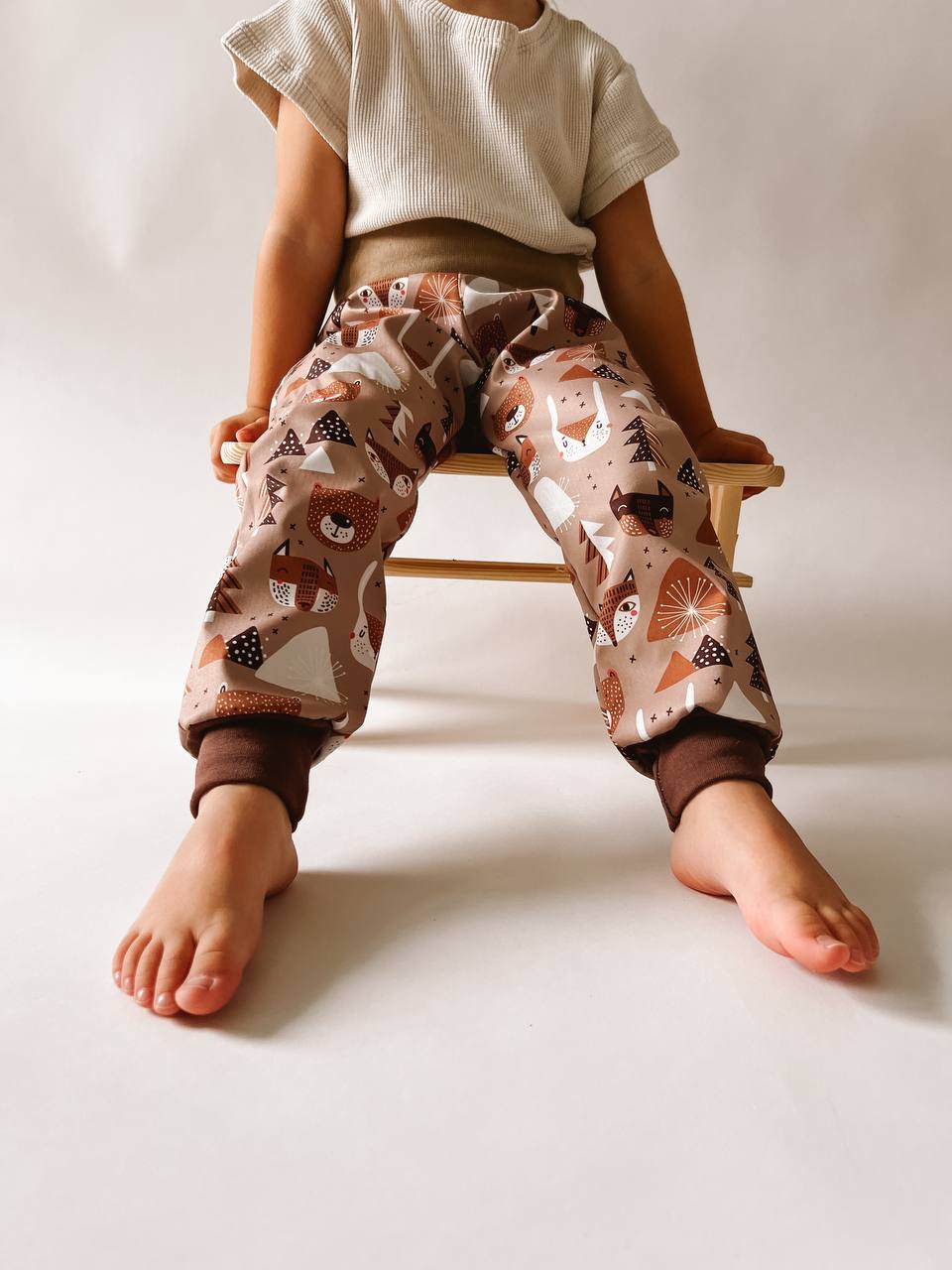 Papírový střih na dětské softshellové kalhoty "EASY"