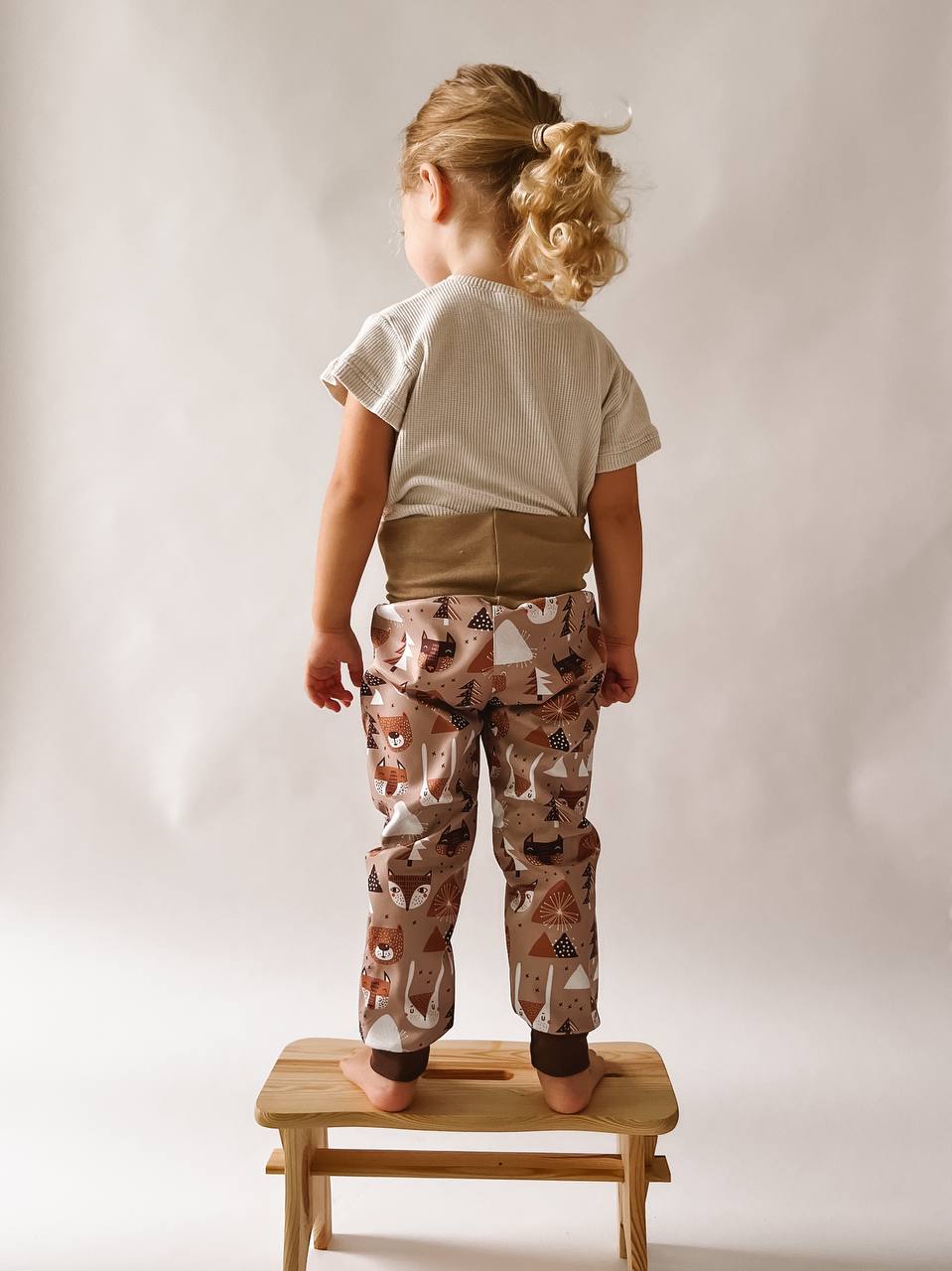 Papírový střih na dětské softshellové kalhoty "EASY"