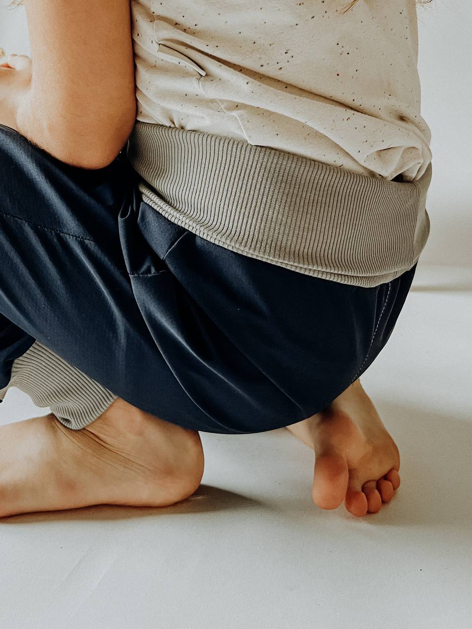 Papírový střih na dětské softshellové kalhoty "EASY"