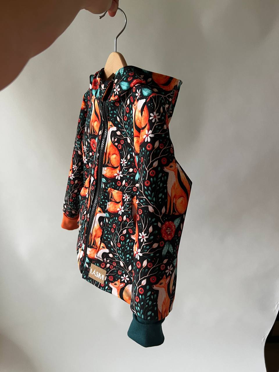 Papírový střih na dětskou softshellovou bundu "EASY"