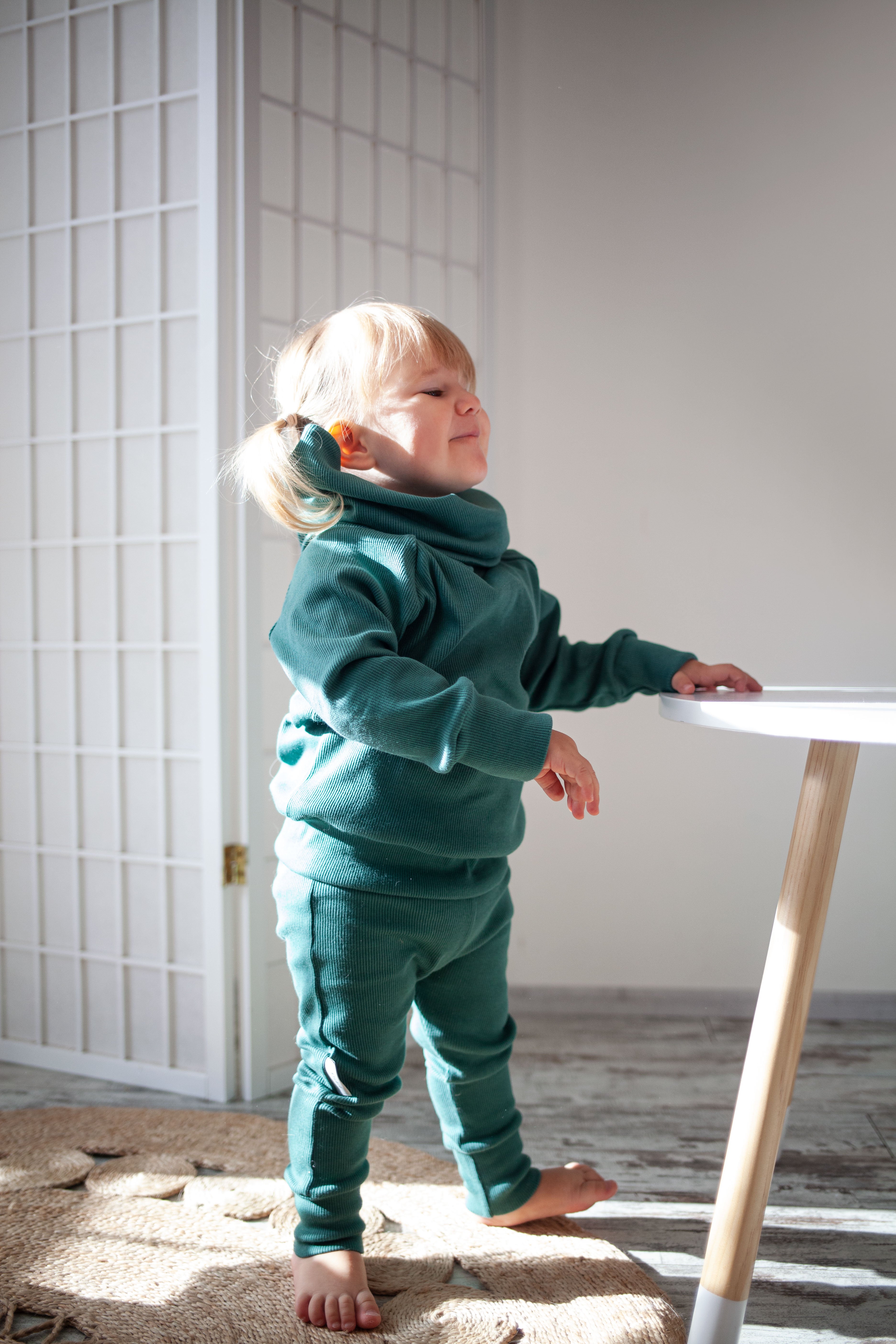 Střih na dětské legíny s nápletem na nohavicích "Chandler", 56-92 v PDF s fotonávodem