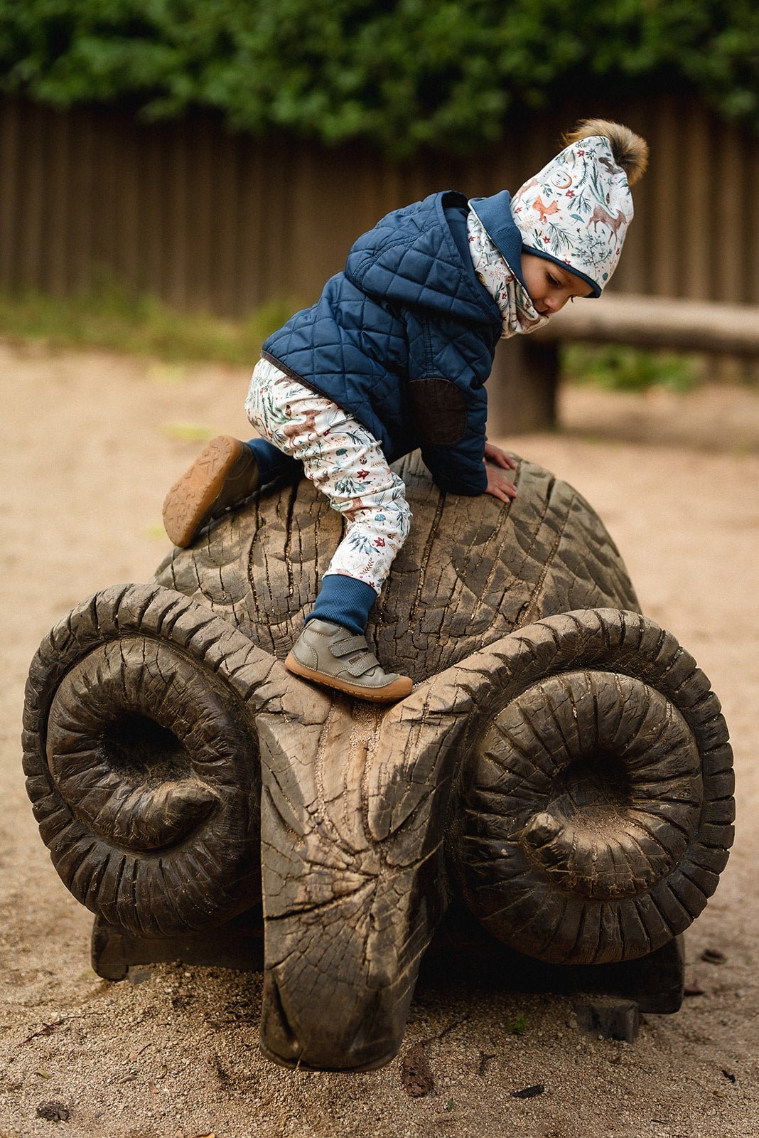 Střih na kulatou čepici s bambulí "Pom-pom" - Šibabi.cz