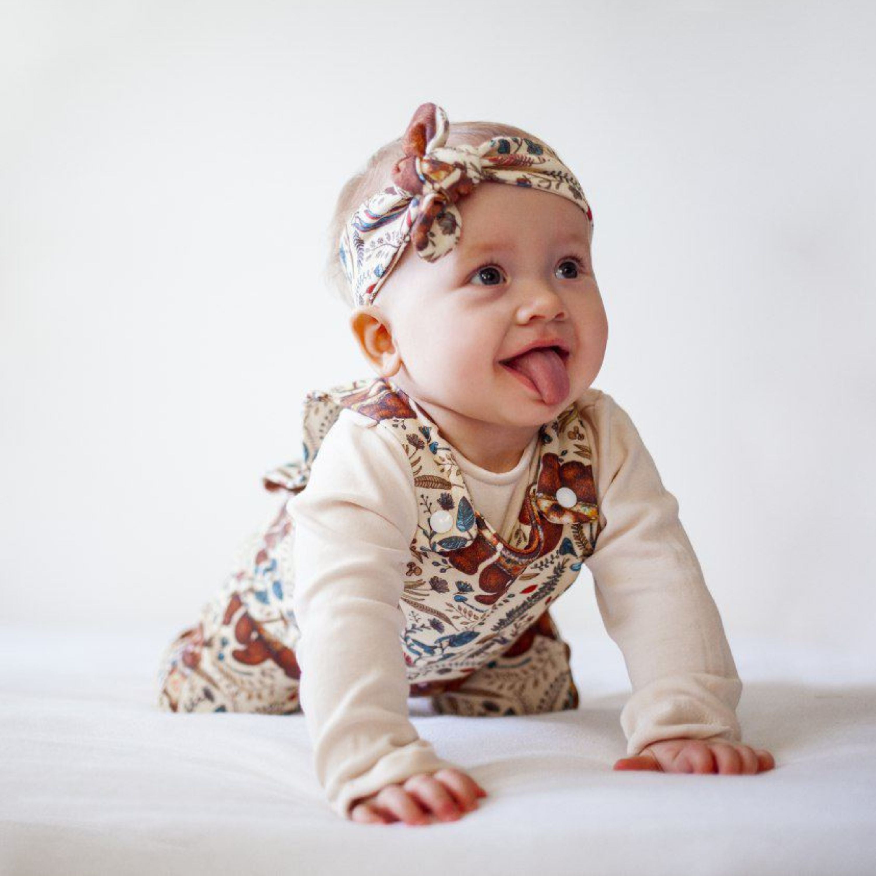 Papírový střih na dětské lacláčky "Charleston" - 50 - 92