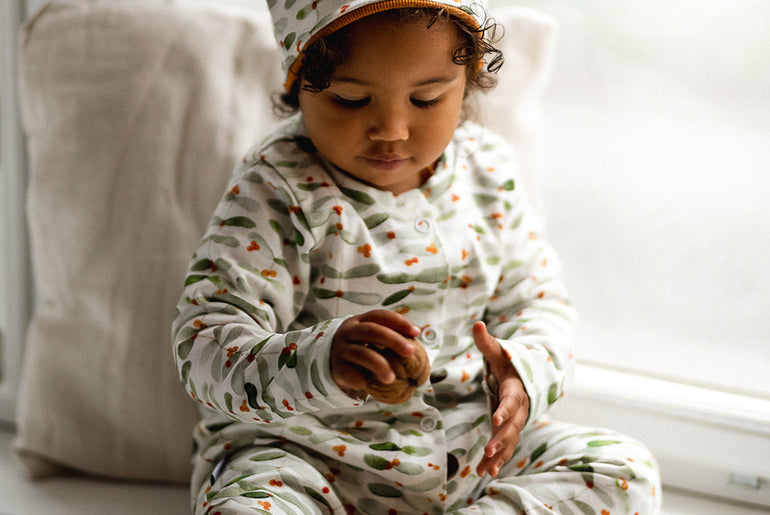 Sewing pattern for children's jumpsuit with buttons 