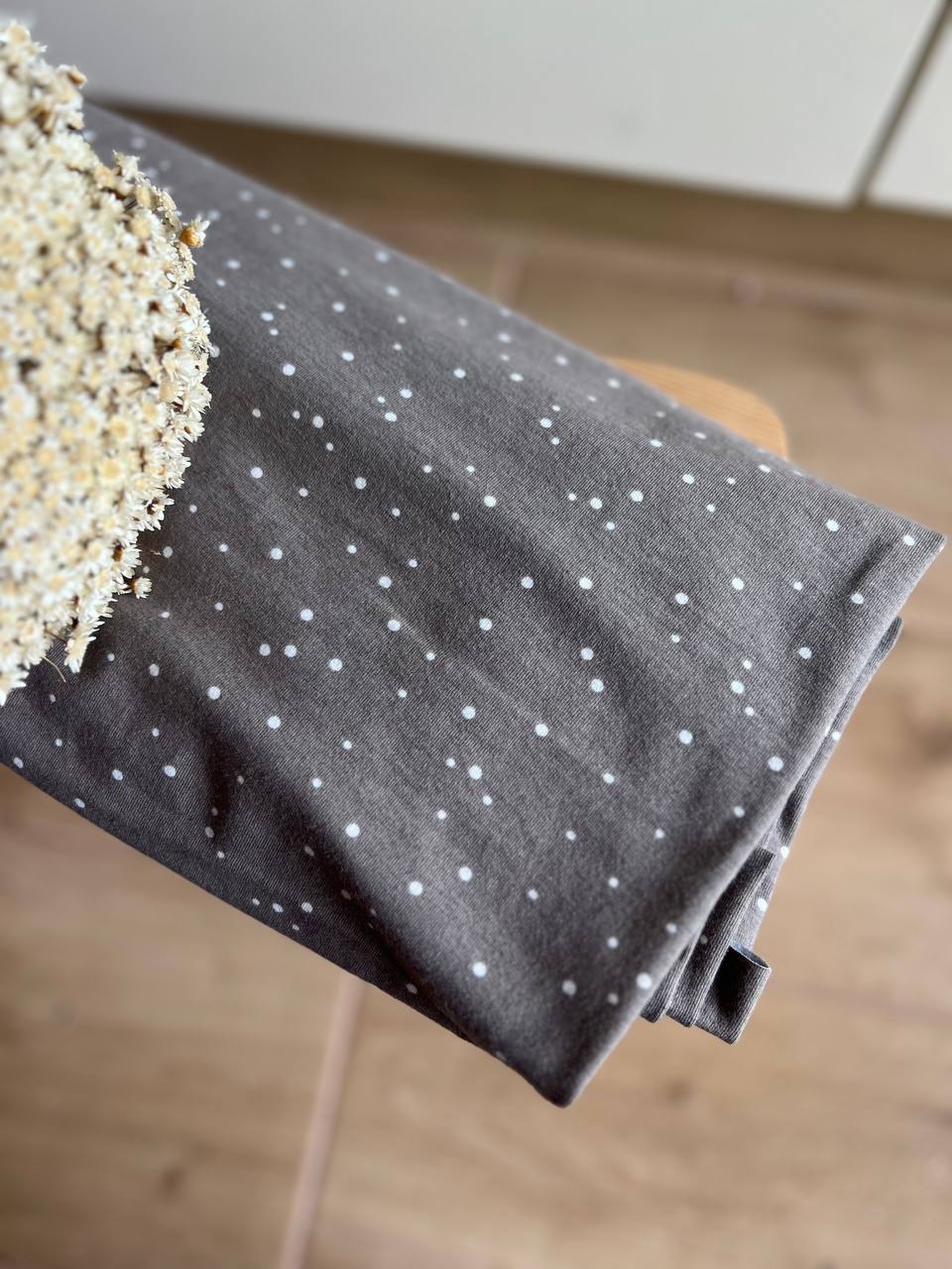 Bio úplet Elvelycan Design - puntíky na hnědé